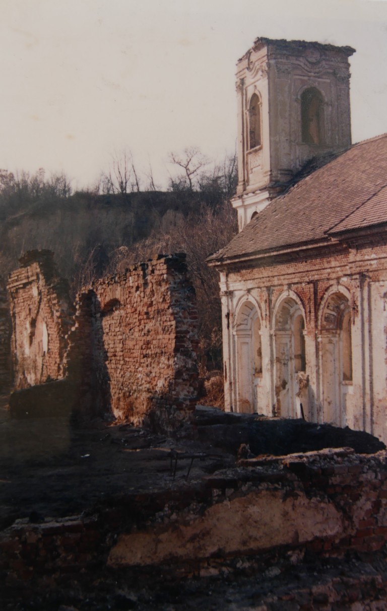 Фотографија из галерије Манастира Кувеждин, 1994 (3)